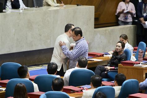 Manila’s Benny Abante chosen as House minority leader.